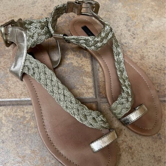 Zara gold sandals - Picture 1 of 2